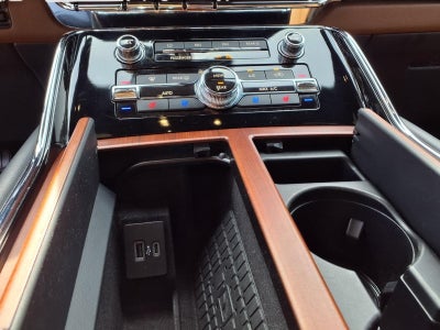 2023 Lincoln Navigator L Reserve