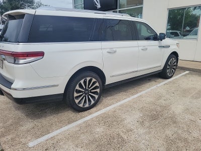 2023 Lincoln Navigator L Reserve