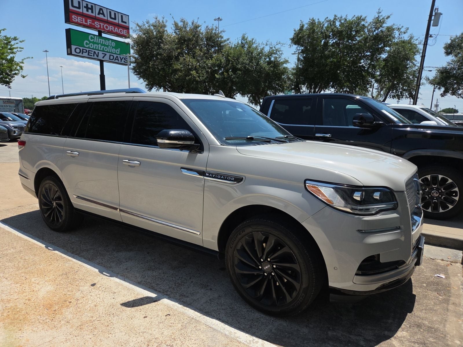 2022 Lincoln Navigator L Reserve