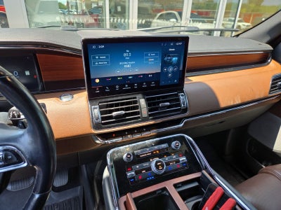 2022 Lincoln Navigator L Reserve