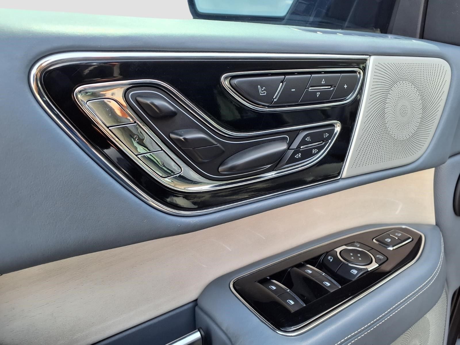 2019 Lincoln Navigator L Black Label