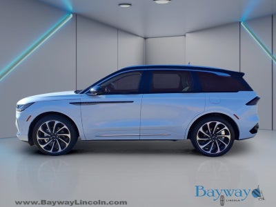 2024 Lincoln Nautilus Black Label