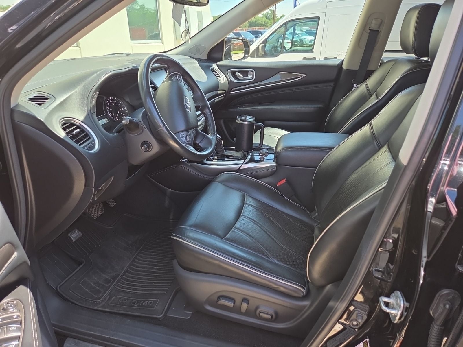 2017 INFINITI QX60 Base