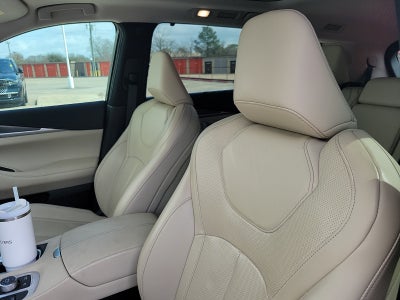 2023 INFINITI QX60 LUXE