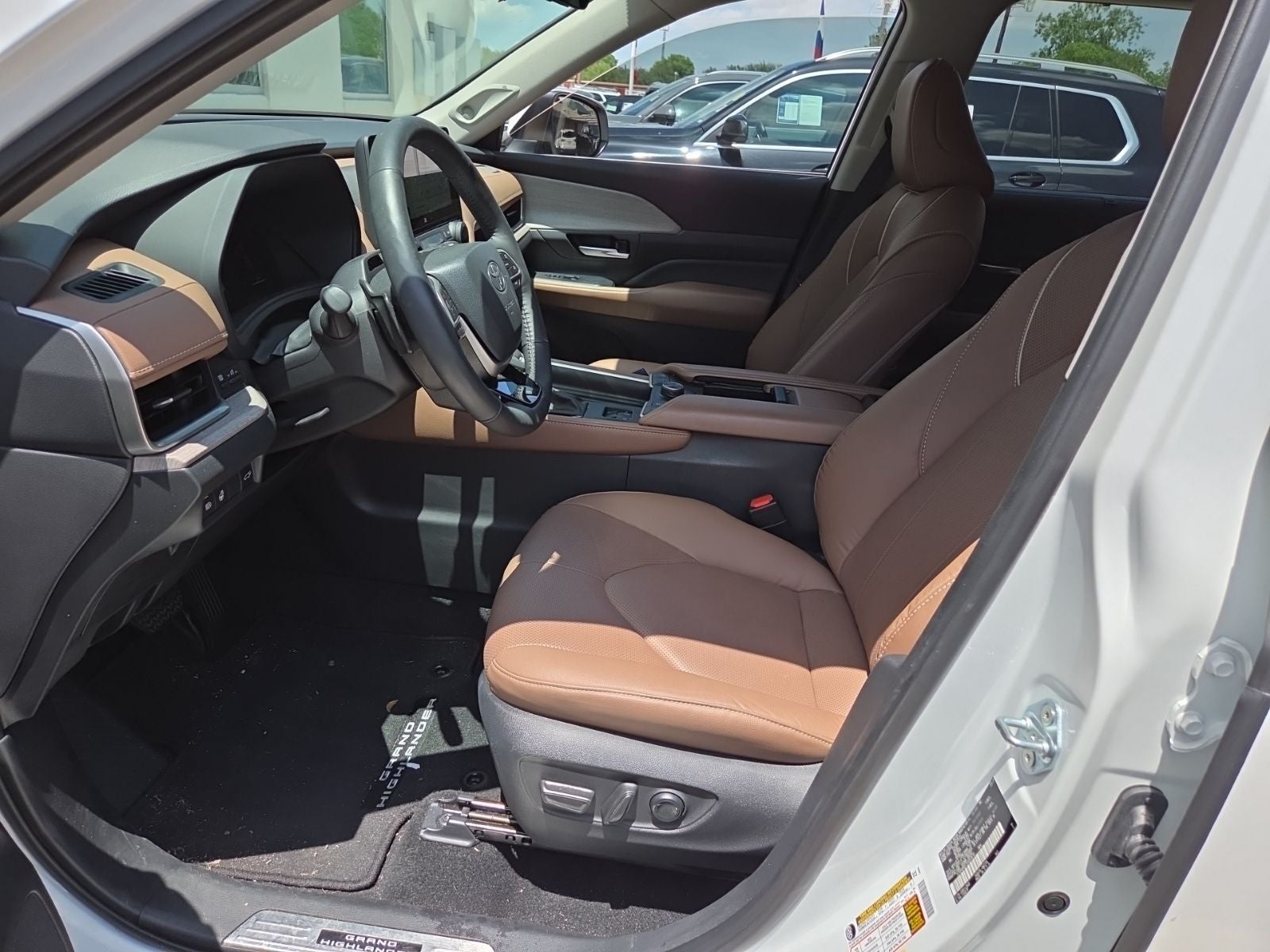 2025 Toyota Grand Highlander Platinum