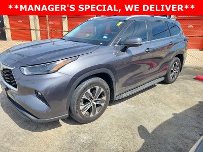 2024 Toyota Highlander LE