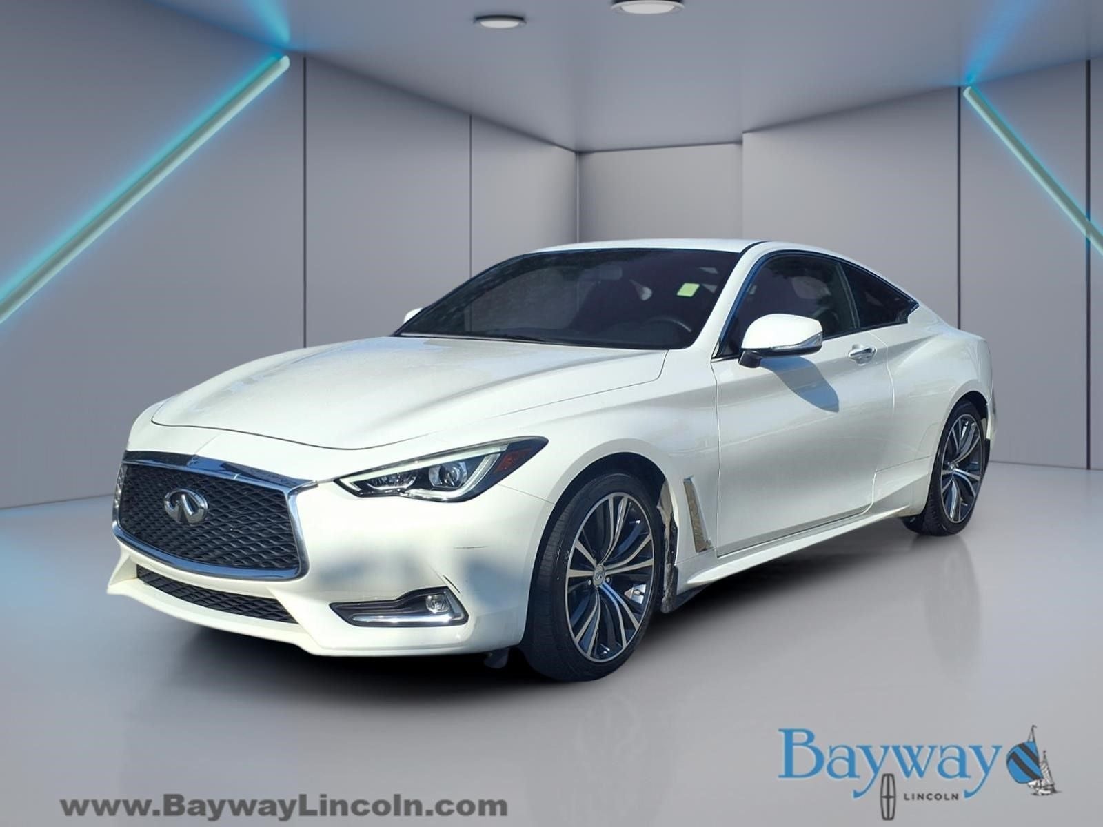 2017 INFINITI Q60 2.0t Base