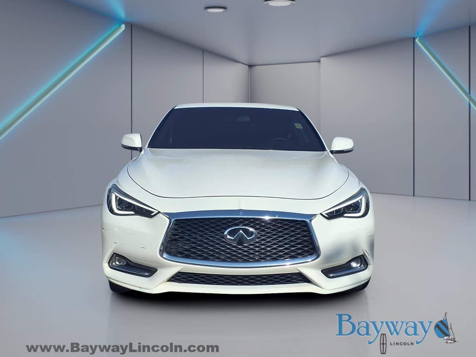 2017 INFINITI Q60 2.0t Base