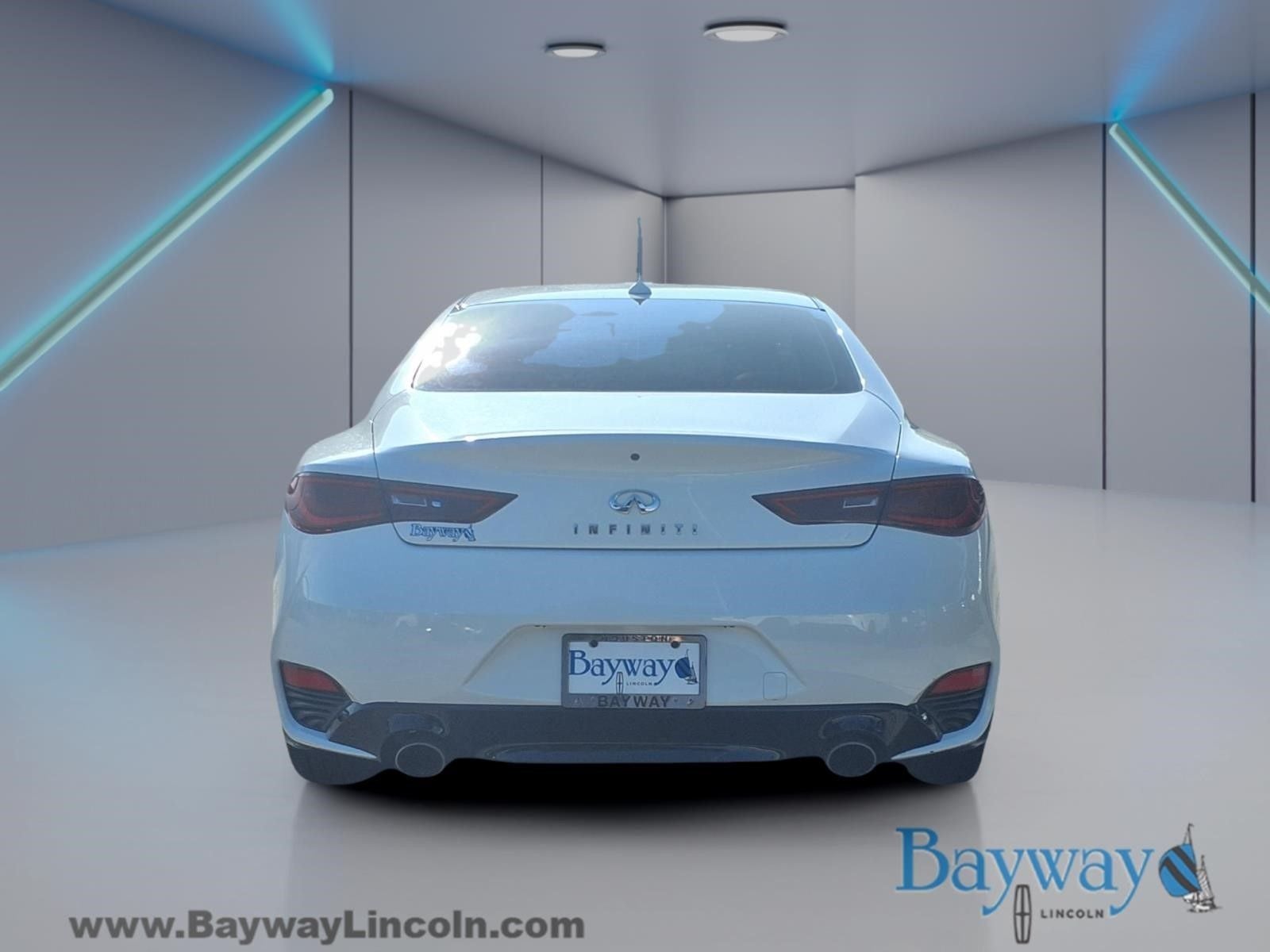 2017 INFINITI Q60 2.0t Base