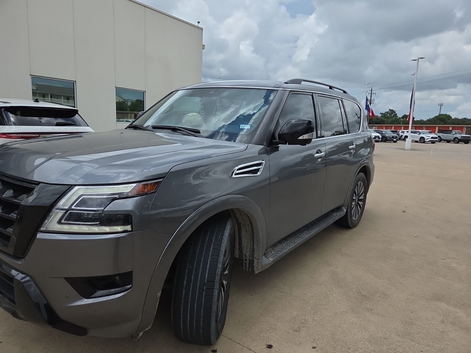 2023 Nissan Armada SL