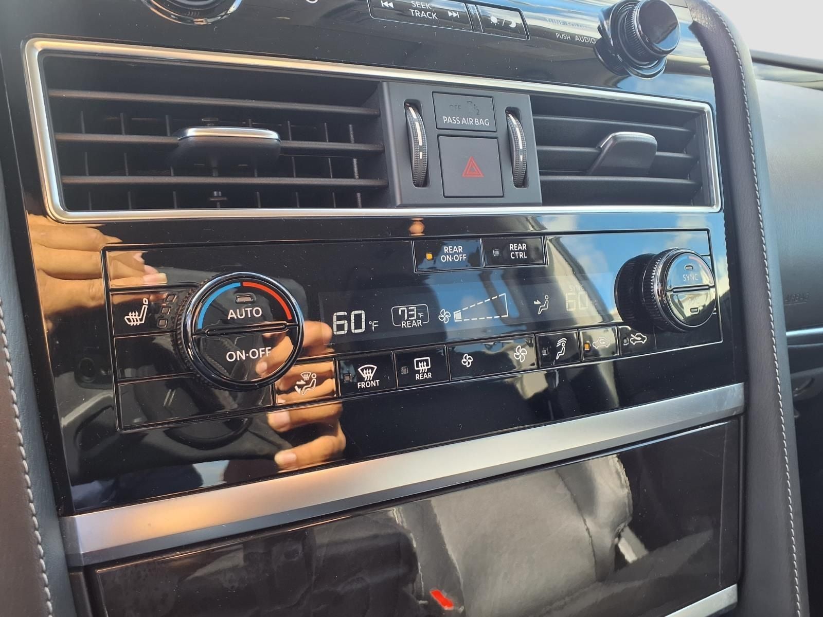 2024 INFINITI QX80 LUXE