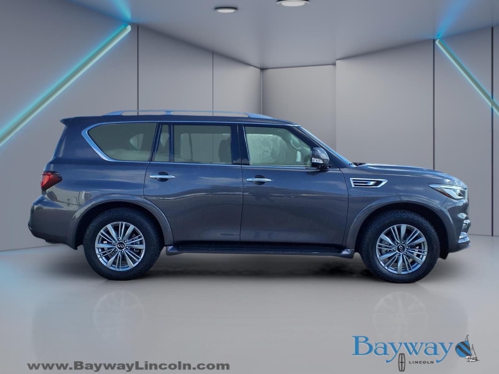 2024 INFINITI QX80 LUXE