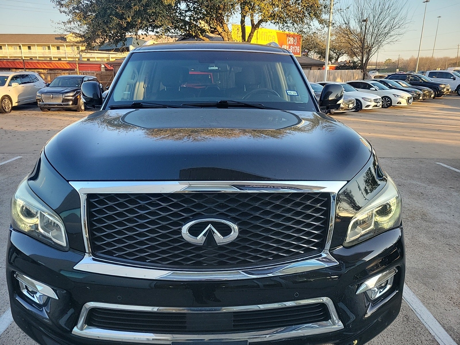 2017 INFINITI QX80 Base