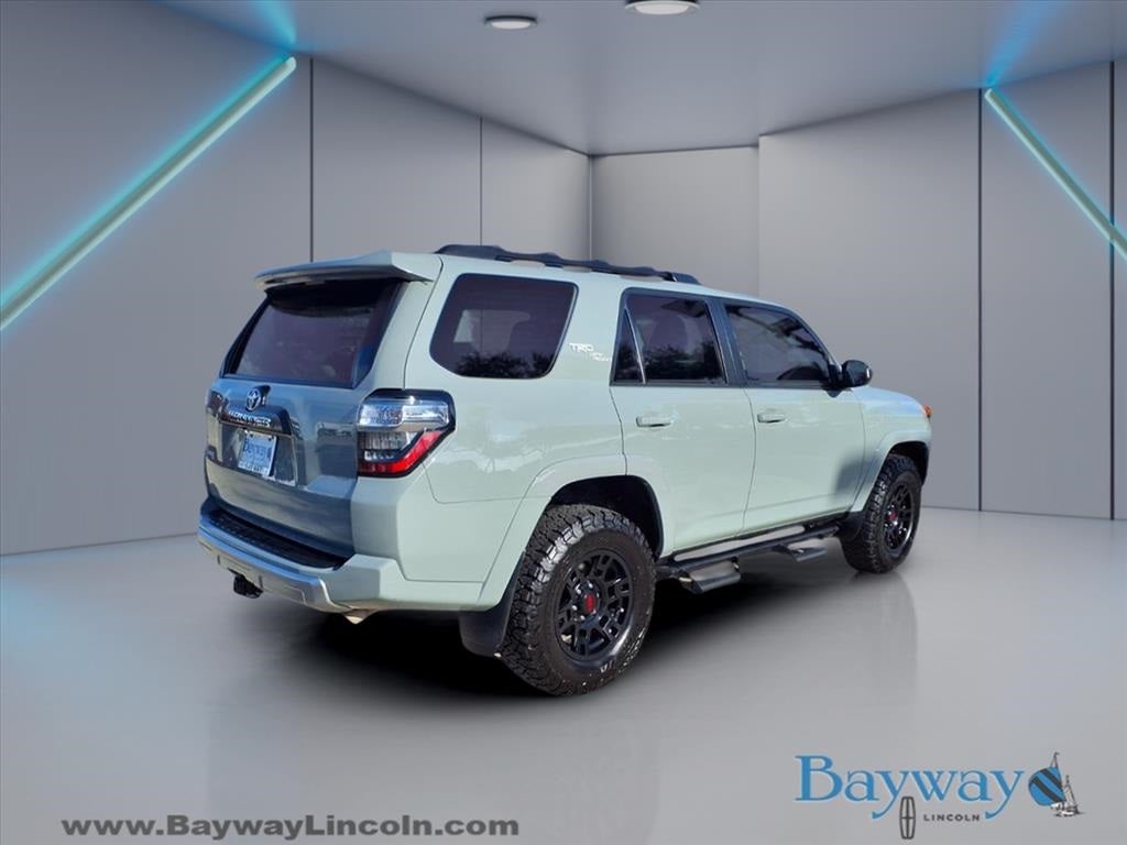 2022 Toyota 4Runner TRD Off-Road