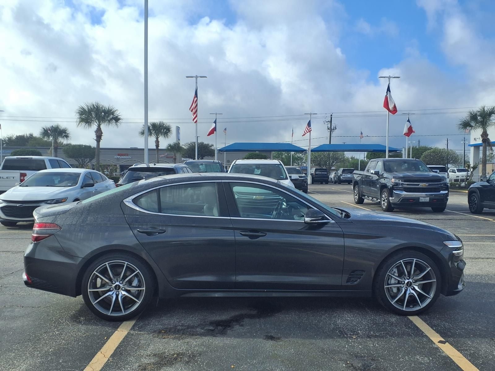 2025 Genesis G70 2.5T