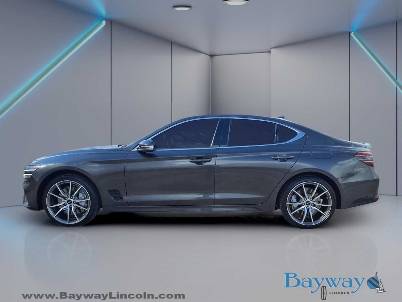 2025 Genesis G70 2.5T