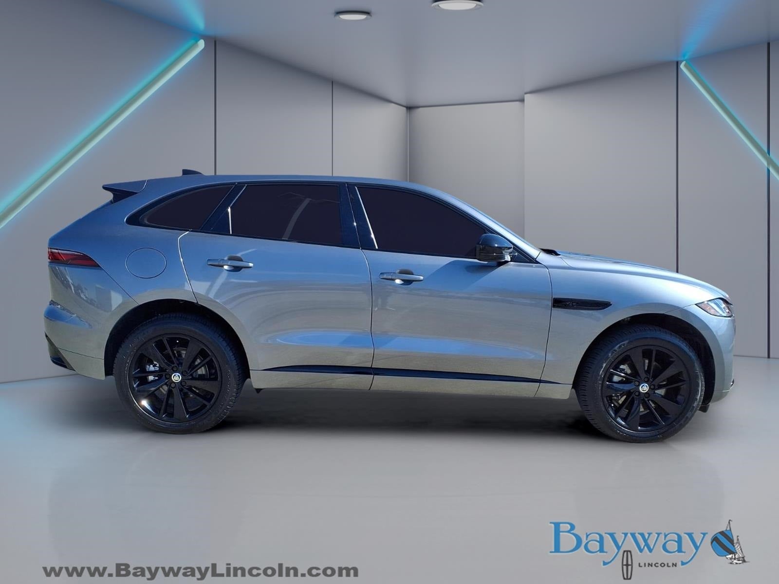 2025 Jaguar F-PACE P250 R-Dynamic S