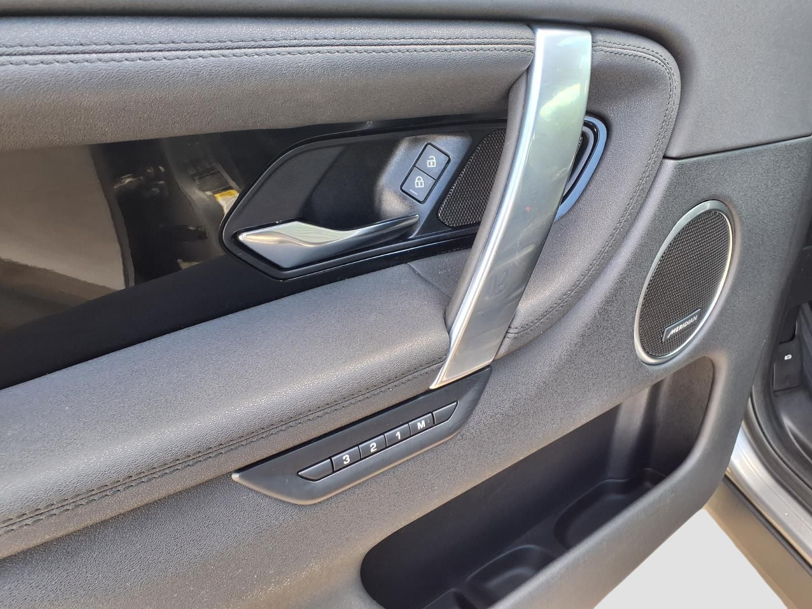 2023 Land Rover Discovery Sport SE