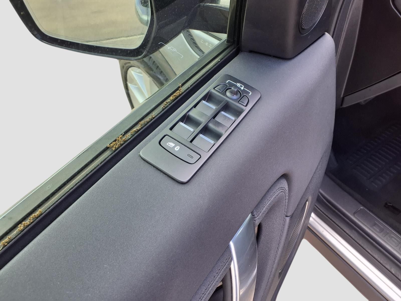 2023 Land Rover Discovery Sport SE