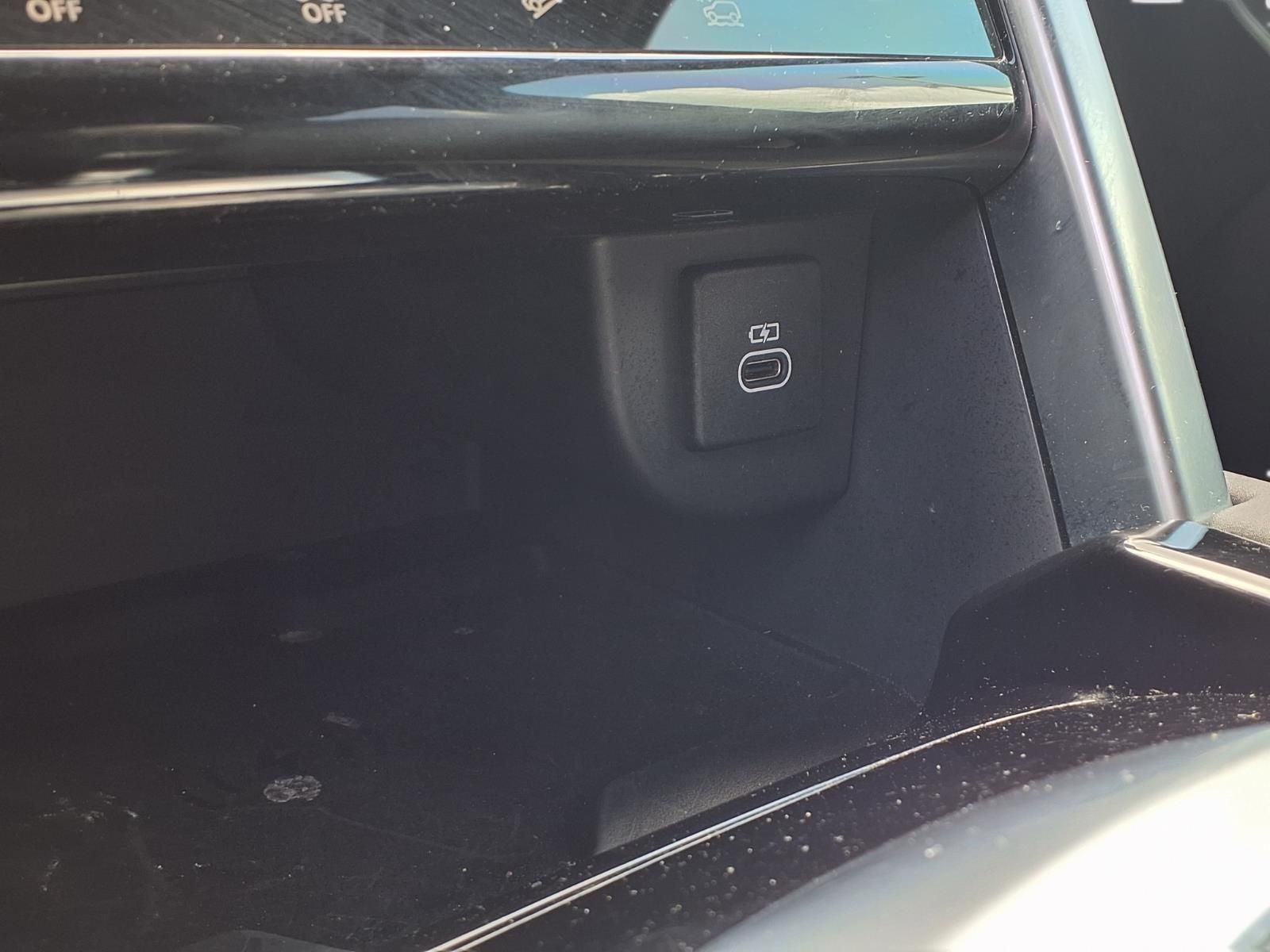 2023 Land Rover Discovery Sport SE