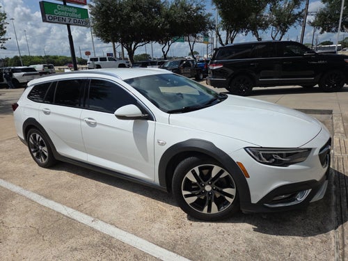 2019 Buick Regal TourX Essence