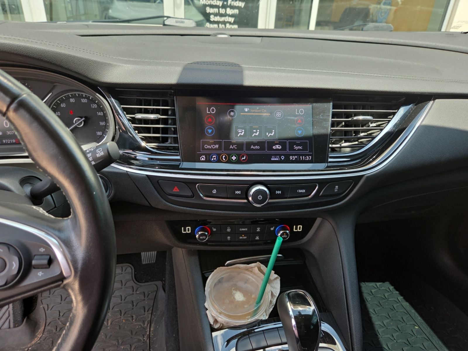 2019 Buick Regal TourX Essence