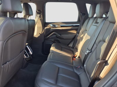 2017 Porsche Cayenne Base