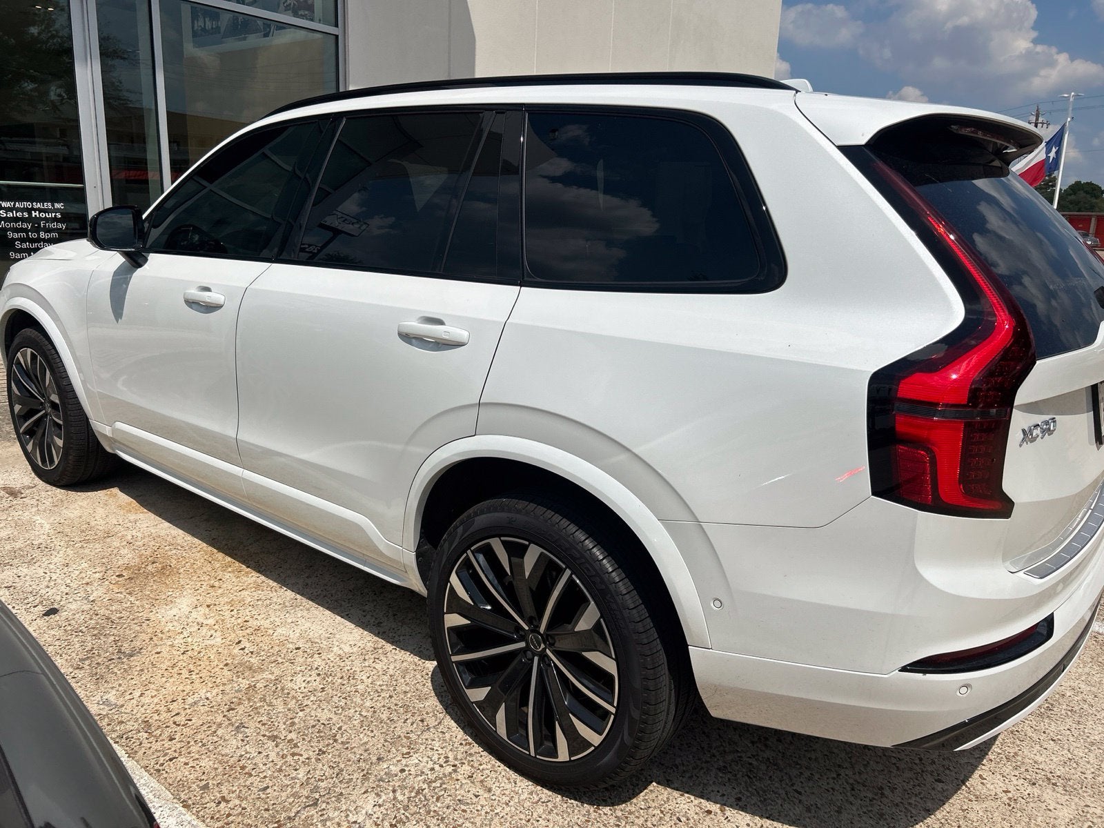 2026 Volvo XC90 B6 Ultra