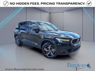 2023 Volvo XC40 B4 Core
