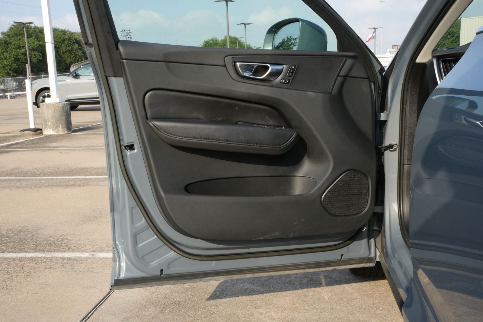 2023 Volvo XC60 B5 Core