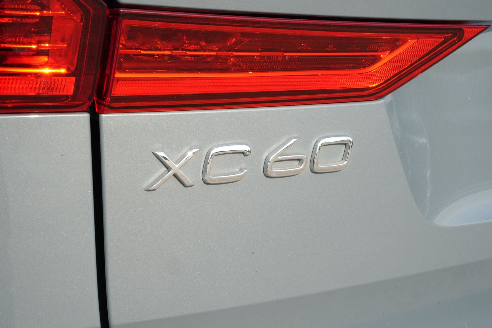 2023 Volvo XC60 B5 Core