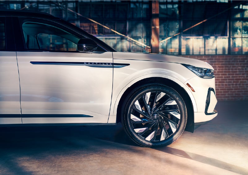 The wheels of the available Jet Appearance Package are highlighted. | Bayway Lincoln in Houston TX