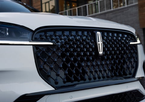 The front grille of a 2026 Lincoln Aviator® SUV is shown. | Bayway Lincoln in Houston TX