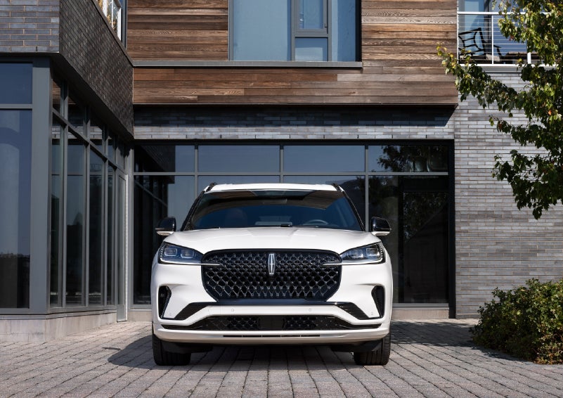 The front of a 2026 Lincoln Aviator® SUV is shown. | Bayway Lincoln in Houston TX