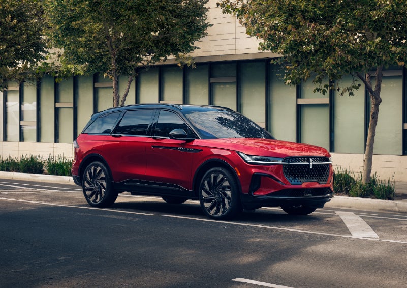 2026 Lincoln Nautilus® SUV with the available Jet Appearance Package and Hybrid transmission. | Bayway Lincoln in Houston TX